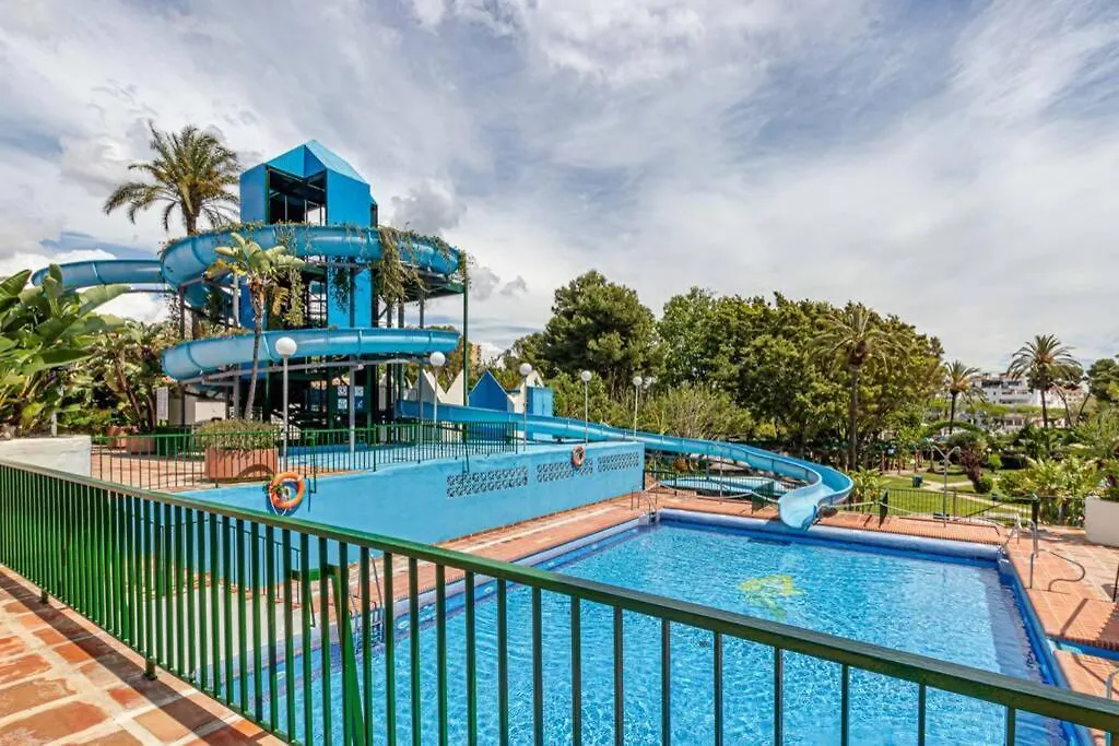 797 Holiday Rentals- Precioso piso con vistas al jardin en Benalbeach Benalmádena 0*,  España